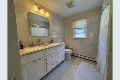 33 Woodsedge Ave, Mount Olive, NJ 07828 - Photo 28