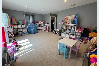 33 Woodsedge Ave, Mount Olive, NJ 07828 - Photo 18