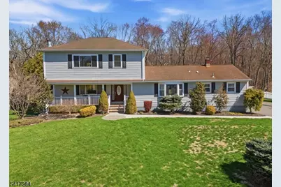 27 Heather Hills Dr, Jefferson Township, NJ 07438 - Photo 2