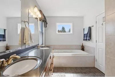 27 Heather Hills Dr, Jefferson Township, NJ 07438 - Photo 22