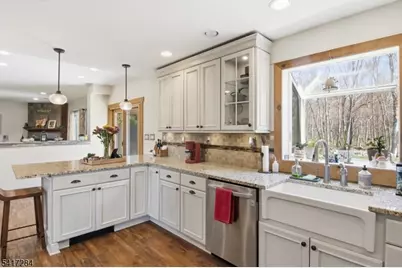 27 Heather Hills Dr, Jefferson Township, NJ 07438 - Photo 8