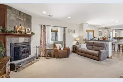 27 Heather Hills Dr, Jefferson Township, NJ 07438 - Photo 10