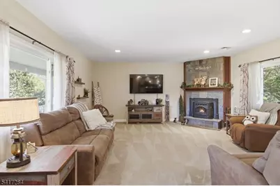 27 Heather Hills Dr, Jefferson Township, NJ 07438 - Photo 12