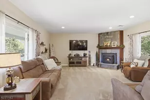 27 Heather Hills Dr, Jefferson Township, NJ 07438 - Photo 12