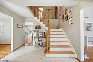 6 Robin Dr, Jefferson Township, NJ 07438 - Photo 4