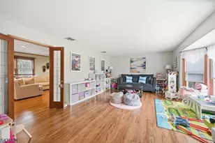 6 Robin Dr, Jefferson Township, NJ 07438 - Photo 10