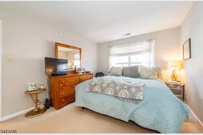 366 Cambridge Dr, Butler, NJ 07405 - Photo 18