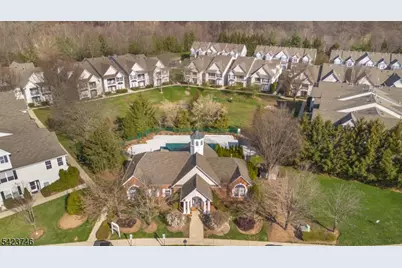 366 Cambridge Dr, Butler, NJ 07405 - Photo 4