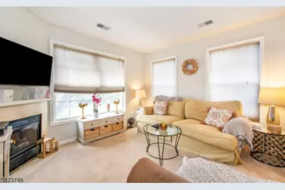 366 Cambridge Dr, Butler, NJ 07405 - Photo 6