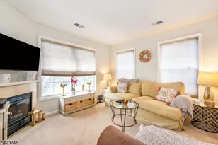 366 Cambridge Dr, Butler, NJ 07405 - Photo 6