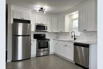 293 A-B Center St #2, Roxbury Township, NJ 07850 - Photo 2