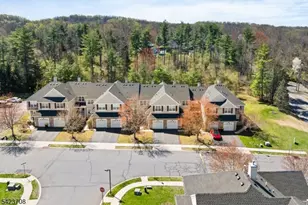 8 Scarlet Oak Dr, Montgomery Township, NJ 08540 - Photo 28