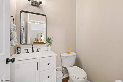 8 Scarlet Oak Dr, Montgomery Township, NJ 08540 - Photo 6