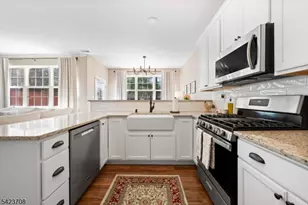 8 Scarlet Oak Dr, Montgomery Township, NJ 08540 - Photo 12