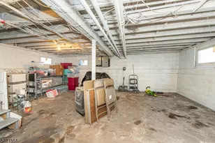 32 Irving St, Montclair, NJ 07042 - Photo 18