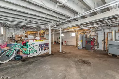 32 Irving St, Montclair, NJ 07042 - Photo 20