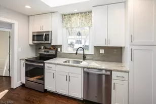 4 Valleyview Rd, Chester, NJ 07930 - Photo 12