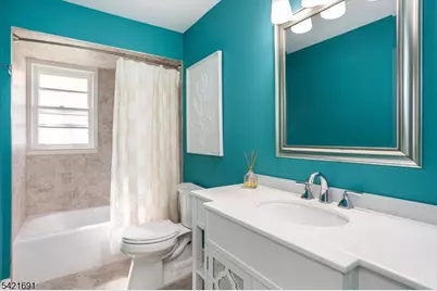 4 Valley View Rd, Chester, NJ 07930 - Photo 22