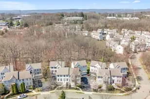 140 Arrowgate Dr, Randolph Township, NJ 07869 - Photo 2