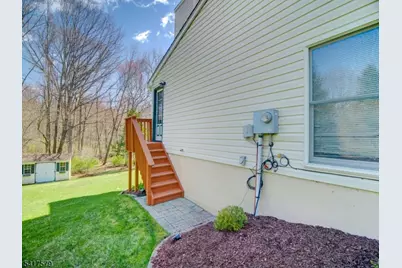 8 Mulberry Ct, Roxbury Township, NJ 07876 - Photo 42