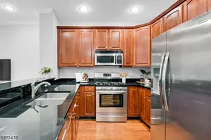 106 Rock Creek Dr, Clifton, NJ 07014 - Photo 18