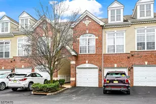 106 Rock Creek Dr, Clifton, NJ 07014 - Photo 2