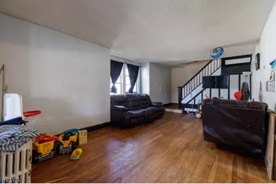 427 Robins St, Roselle, NJ 07203 - Photo 18
