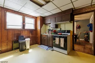 427 Robins St, Roselle, NJ 07203 - Photo 22