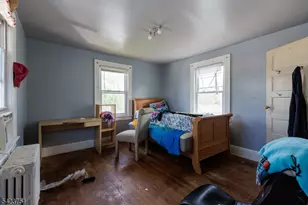 427 Robins St, Roselle, NJ 07203 - Photo 10