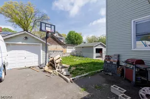 427 Robins St, Roselle, NJ 07203 - Photo 36
