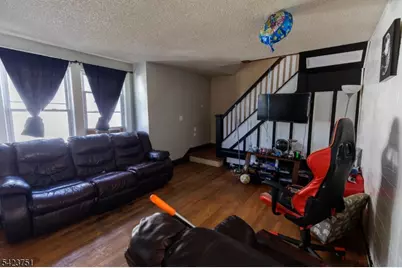 427 Robins St, Roselle, NJ 07203 - Photo 20