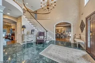 11 Baltusrol Way, Bernards Township, NJ 07931 - Photo 4