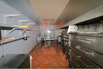 294 Park Ave, Newark, NJ 07107 - Photo 16