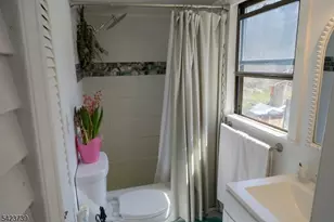 32 Cedar Terrace, Jefferson Township, NJ 07885 - Photo 16