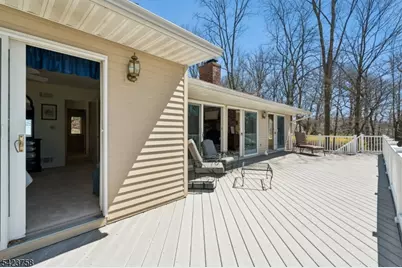 201 S New Jersey Ave, Jefferson Township, NJ 07849 - Photo 20