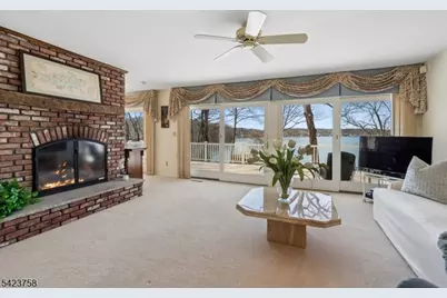 201 S New Jersey Ave, Jefferson Township, NJ 07849 - Photo 12