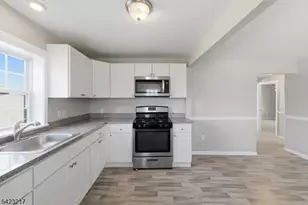 131 La Monte Ave, Bound Brook, NJ 08805 - Photo 14