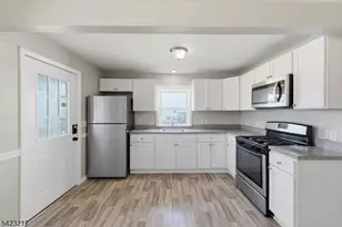 131 La Monte Ave, Bound Brook, NJ 08805 - Photo 12