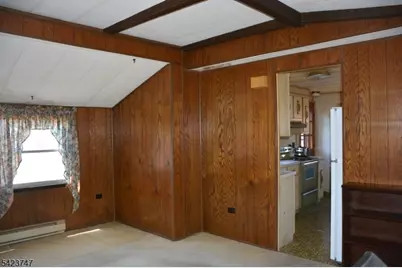 10 Watergate Dr, High Bridge, NJ 08829 - Photo 6