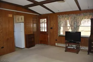 10 Watergate Dr, High Bridge, NJ 08829 - Photo 4