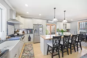 173 Point Breeze Dr, West Milford, NJ 07421 - Photo 4