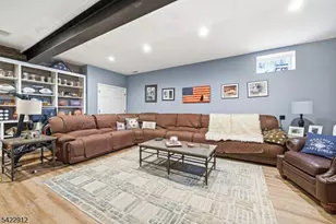 173 Point Breeze Dr, West Milford, NJ 07421 - Photo 20