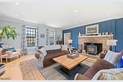 173 Point Breeze Dr, West Milford, NJ 07421 - Photo 4