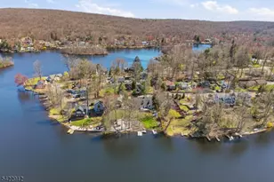 173 Point Breeze Dr, West Milford, NJ 07421 - Photo 32