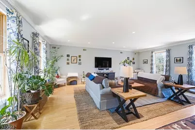 173 Point Breeze Dr, West Milford, NJ 07421 - Photo 2