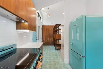 38 Ithanell Rd, Hopatcong, NJ 07843 - Photo 8