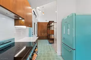 38 Ithanell Rd, Hopatcong, NJ 07843 - Photo 8