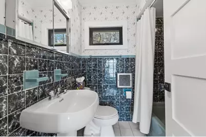 38 Ithanell Rd, Hopatcong, NJ 07843 - Photo 22