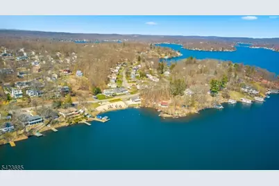 38 Ithanell Rd, Hopatcong, NJ 07843 - Photo 16