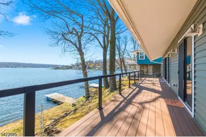 38 Ithanell Rd, Hopatcong, NJ 07843 - Photo 18